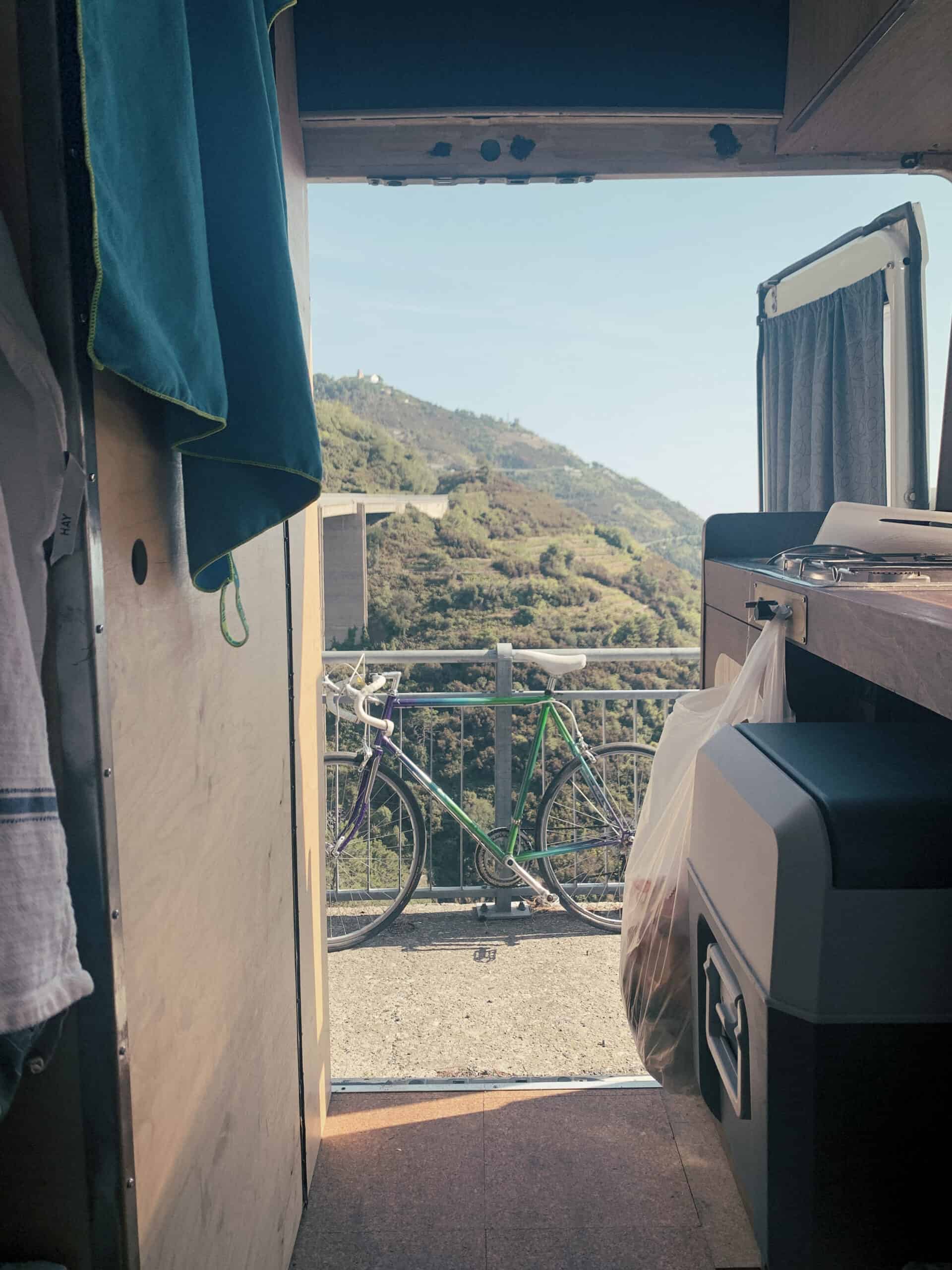  mercedes ln2 1124af expedition truck