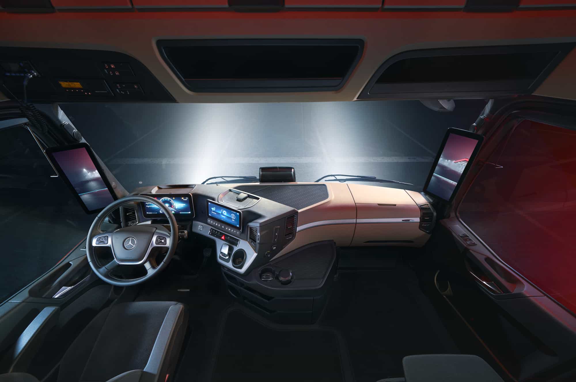 mercedes ln2 1124af expedition truck