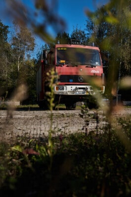  mercedes ln2 1124af expedition truck