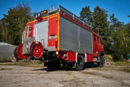  mercedes ln2 1124af expedition truck