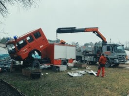  mercedes ln2 1124af expedition truck