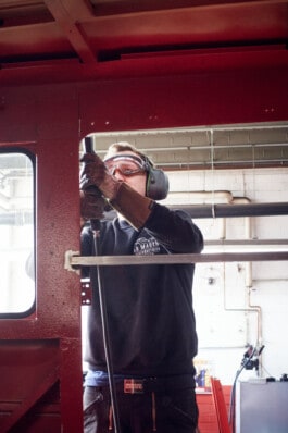  mercedes ln2 1124af expedition truck