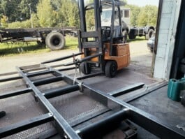  mercedes ln2 1124af expedition truck