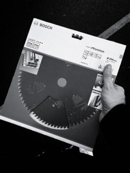  mercedes ln2 1124af expedition truck