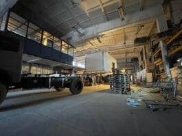  mercedes ln2 1124af expedition truck