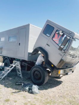  mercedes ln2 1124af expedition truck