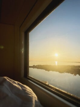  mercedes ln2 1124af expedition truck