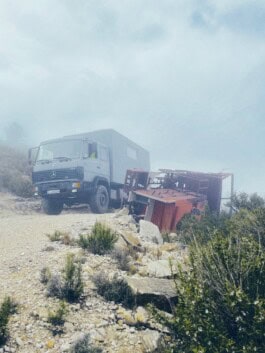  mercedes ln2 1124af expedition truck