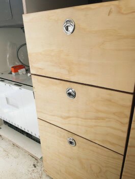  mercedes ln2 1124af expedition truck