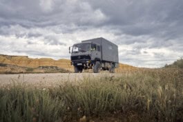 mercedes ln2 1124af expedition truck