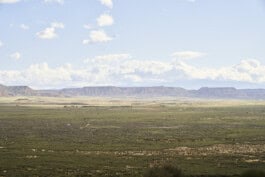 mercedes ln2 1124af expedition truck