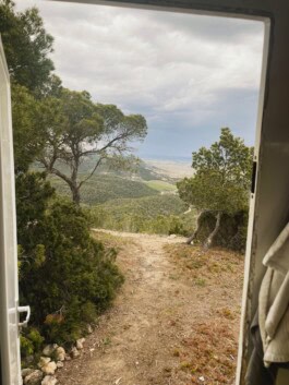 mercedes ln2 1124af expedition truck