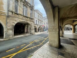 mercedes ln2 1124af expedition truck