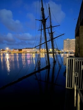 mercedes ln2 1124af expedition truck