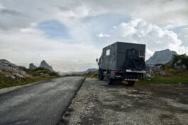 mercedes ln2 1124af expedition truck