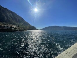 mercedes ln2 1124af expedition truck