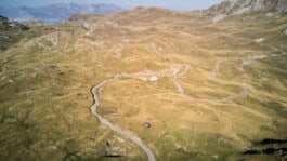 mercedes ln2 1124af expedition truck