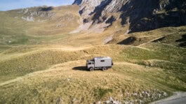 mercedes ln2 1124af expedition truck