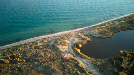 mercedes ln2 1124af expedition truck