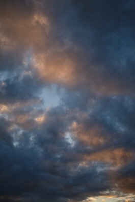 mercedes ln2 1124af expedition truck