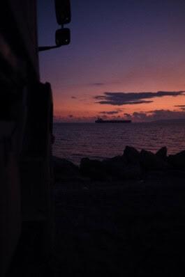 mercedes ln2 1124af expedition truck