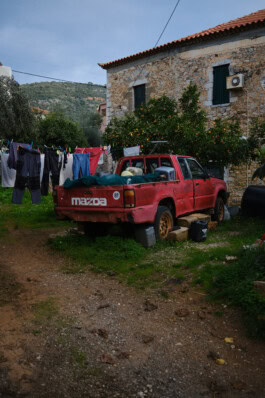 mercedes ln2 1124af expedition truck