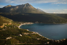 mercedes ln2 1124af expedition truck