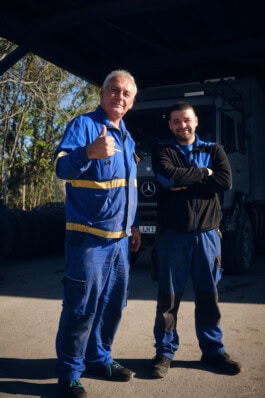  mercedes ln2 1124af expedition truck