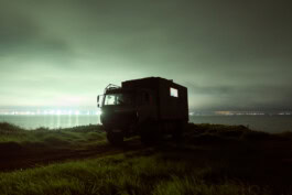  mercedes ln2 1124af expedition truck