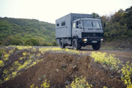  mercedes ln2 1124af expedition truck