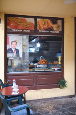  mercedes ln2 1124af expedition truck