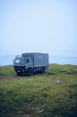  mercedes ln2 1124af expedition truck