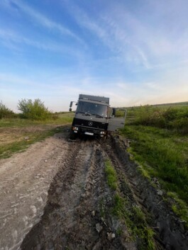  mercedes ln2 1124af expedition truck