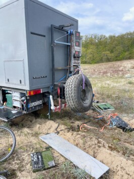  mercedes ln2 1124af expedition truck