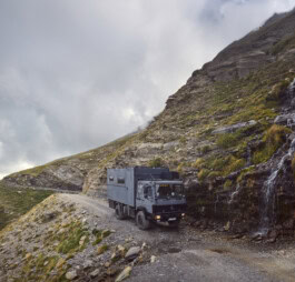 mercedes ln2 1124af expedition truck